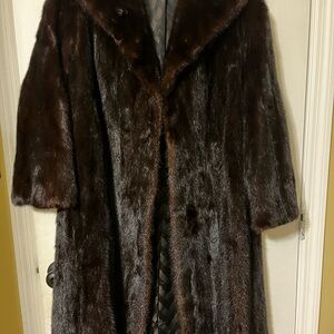 Gorgeous authentic dark brown mink coat!